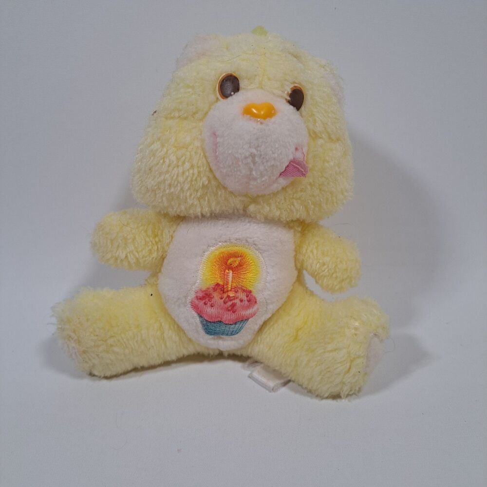 Vintage 1983 Care Bear Mini Plush Birthday Bear 6” Yellow Cupcake Carebear